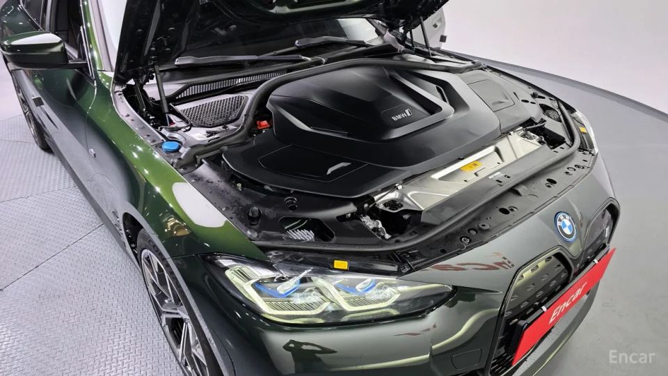 BMW I4