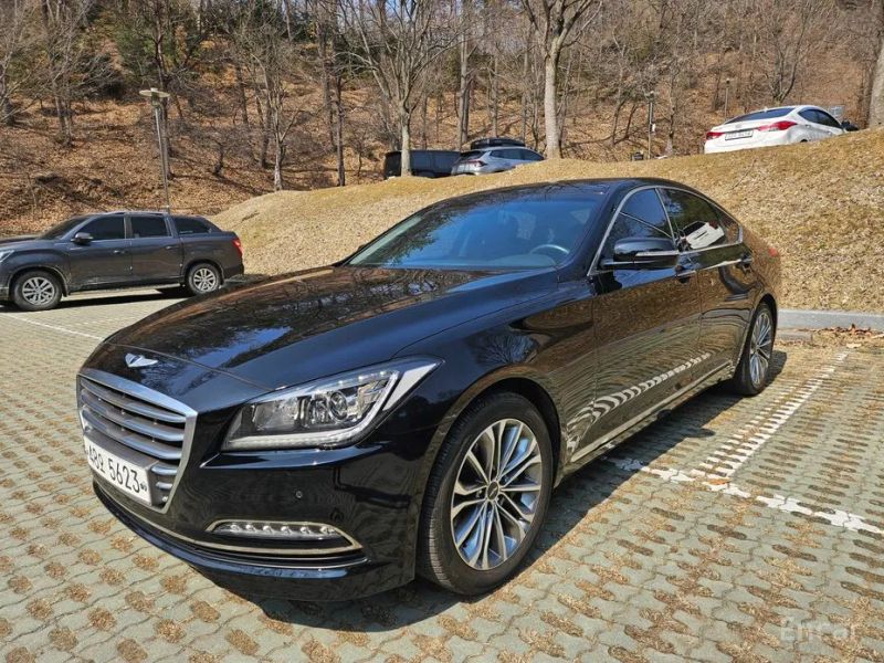 Hyundai Genesis