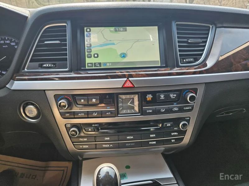 Hyundai Genesis
