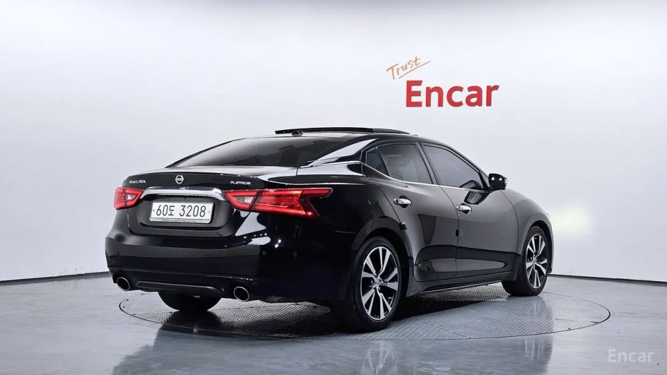 Nissan Maxima