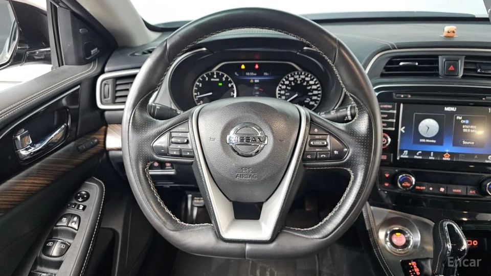 Nissan Maxima