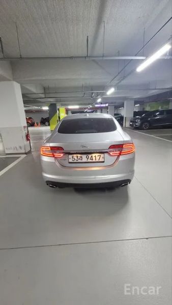 Jaguar xf
