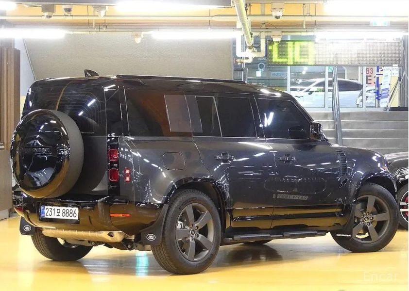 Land Rover Defender