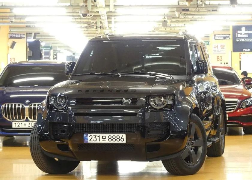 Land Rover Defender