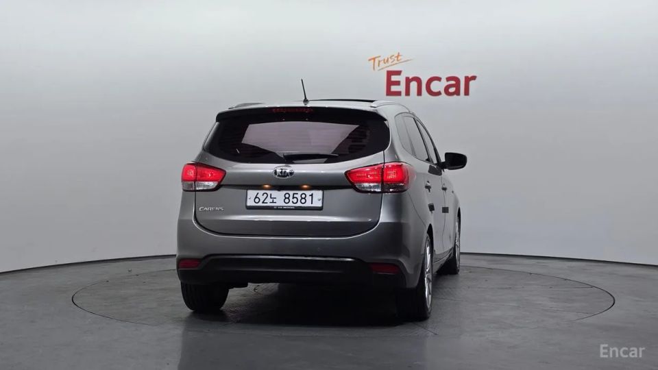 Kia Carens