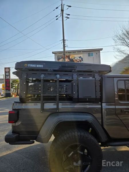 Jeep gladiator