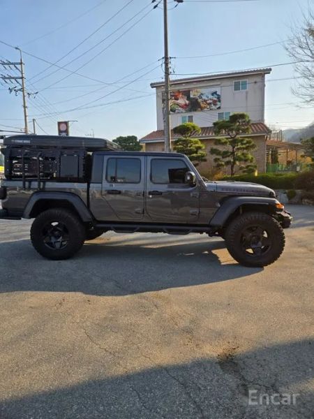 Jeep gladiator