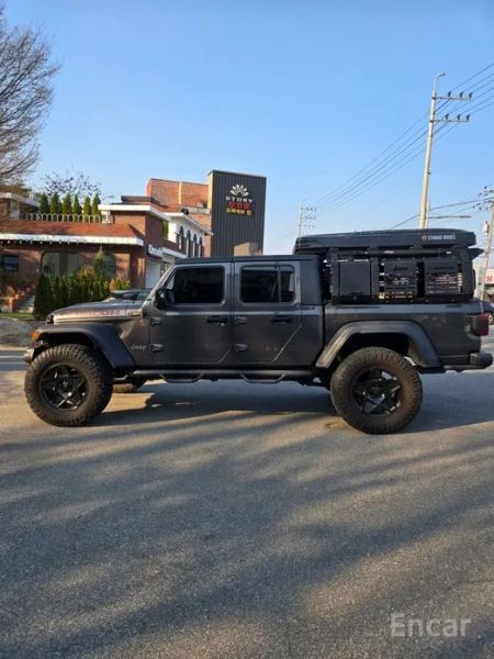 Jeep gladiator