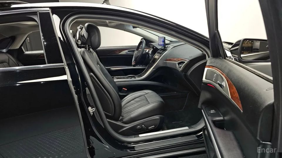 Lincoln MKZ