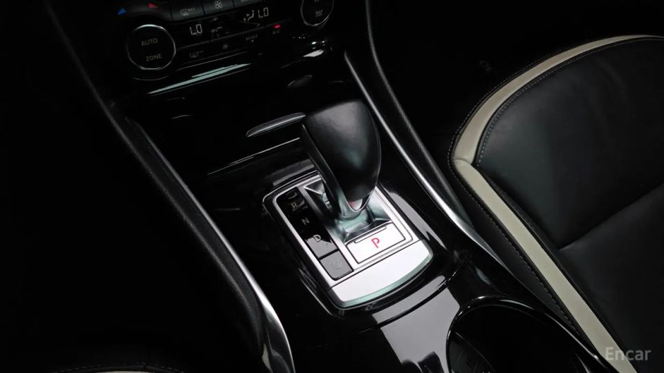 Infiniti Q30