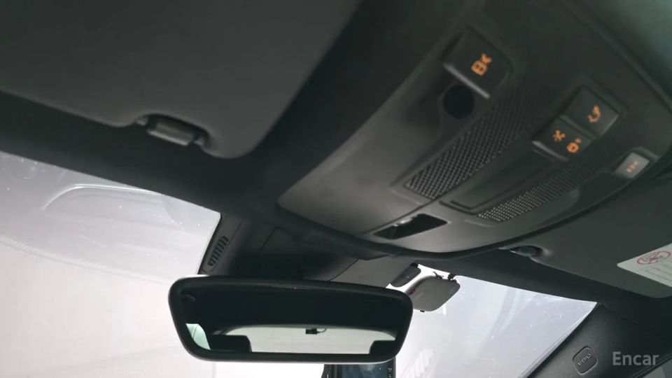 Infiniti Q30