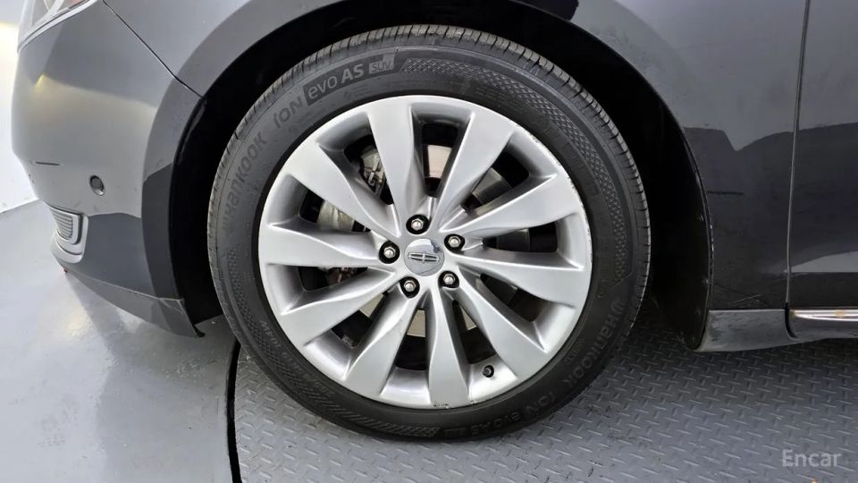 Lincoln MKS