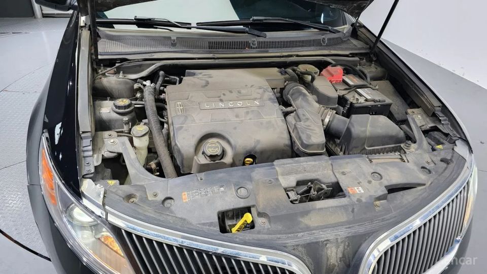 Lincoln MKS