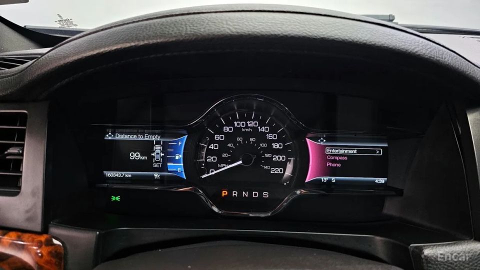 Lincoln MKS