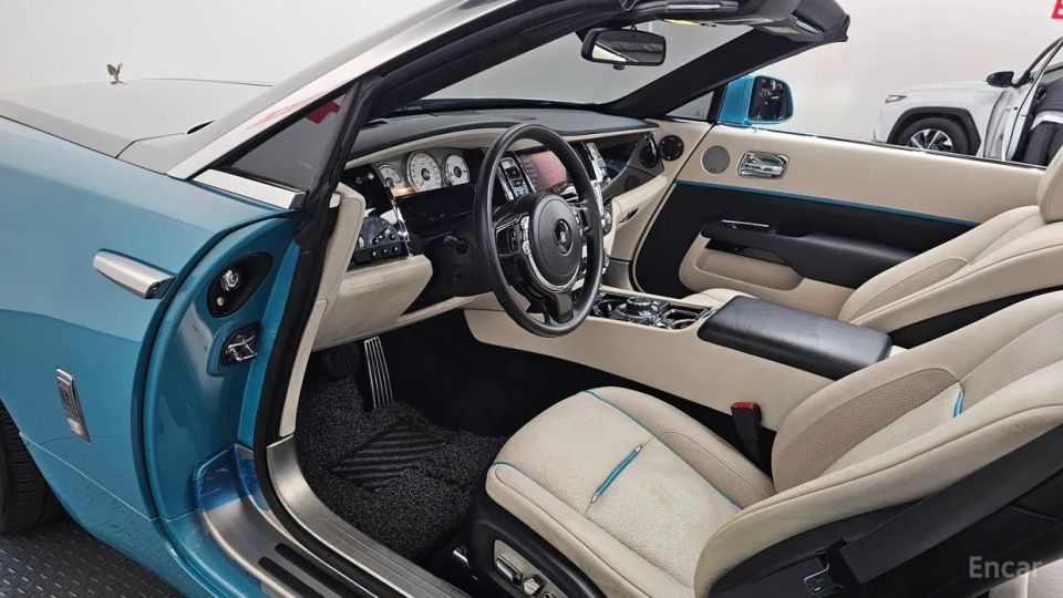 Rolls-Royce Dawn