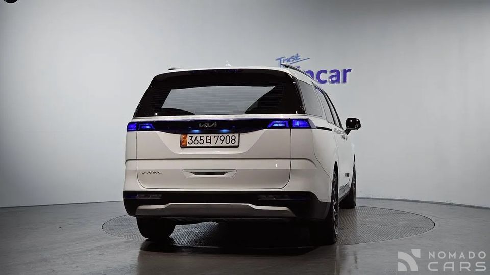 Kia Canival