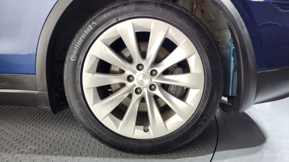 Tesla model-x