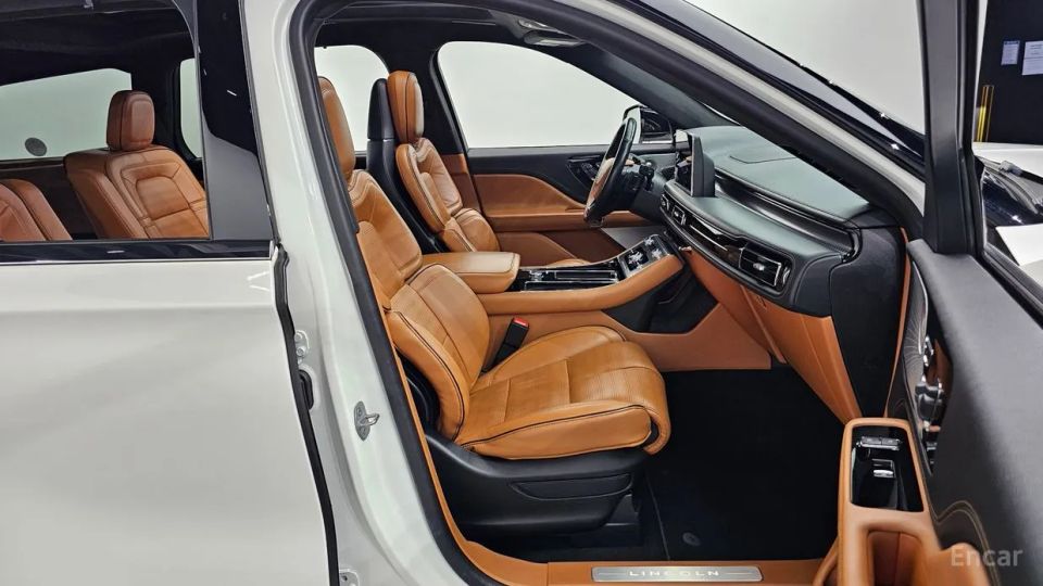 Lincoln Aviator