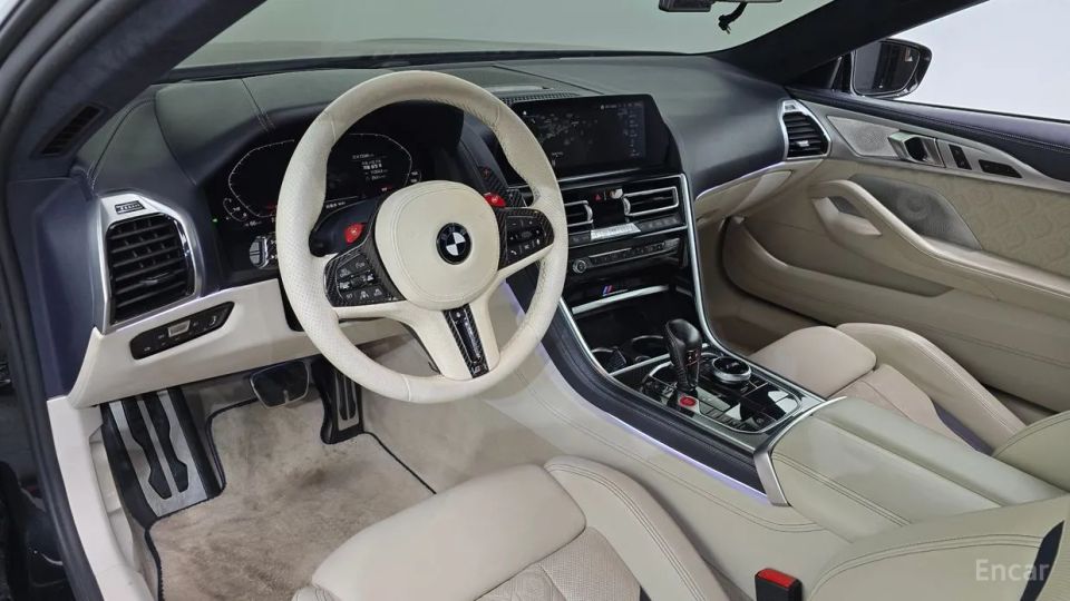 BMW M8