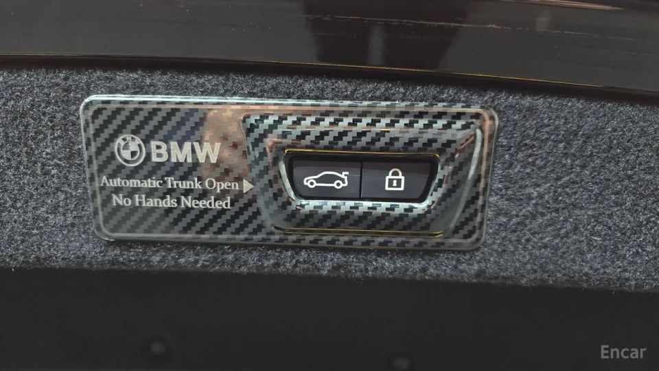 BMW M8
