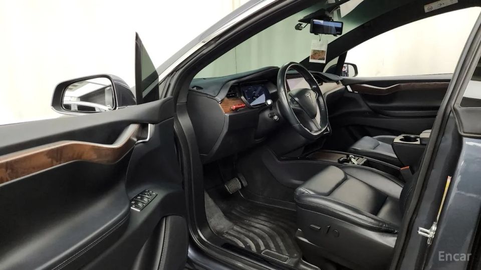 Tesla model-x
