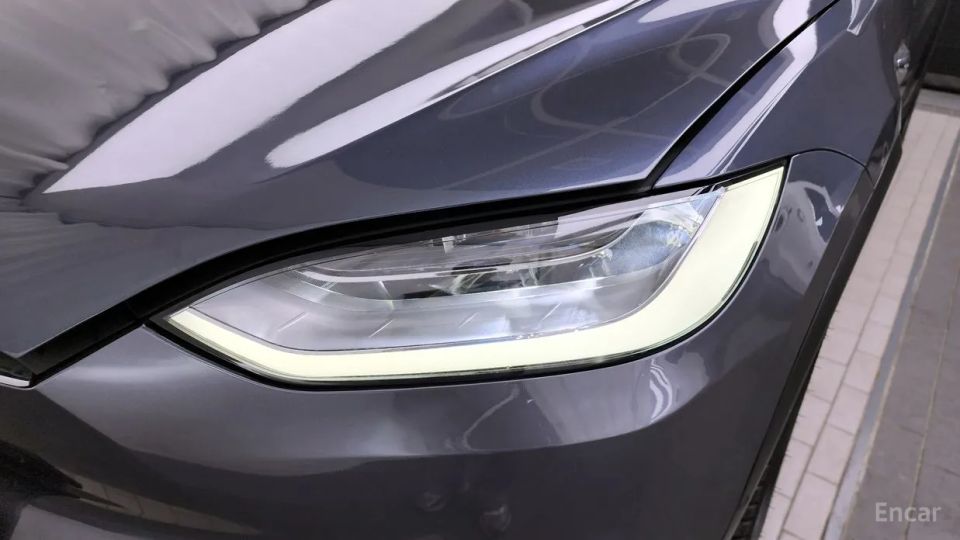 Tesla model-x