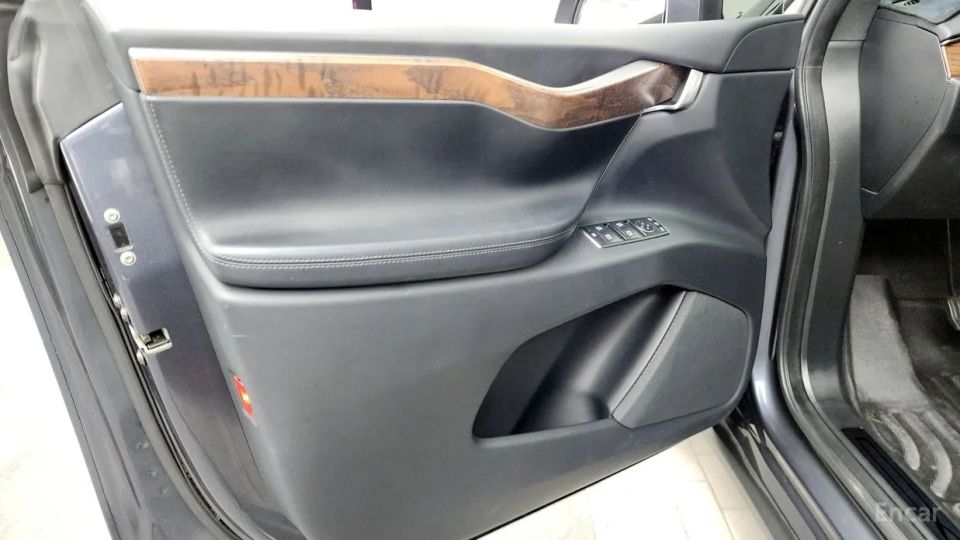 Tesla model-x