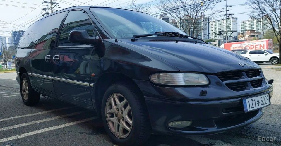 Chrysler Caravan