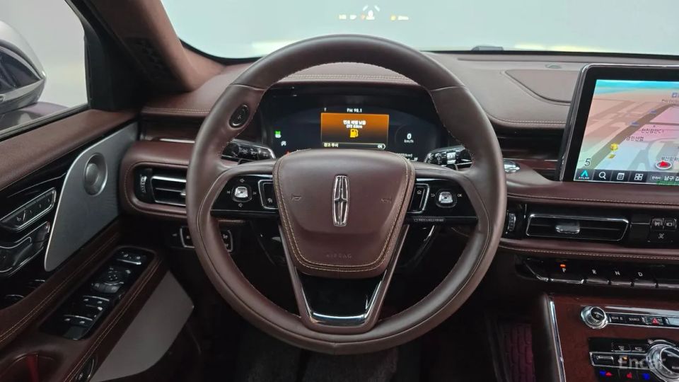 Lincoln Aviator