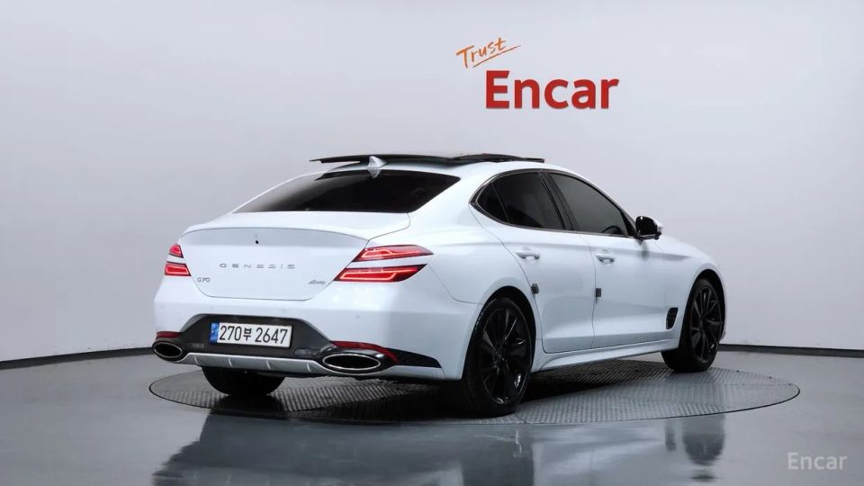 Genesis G70