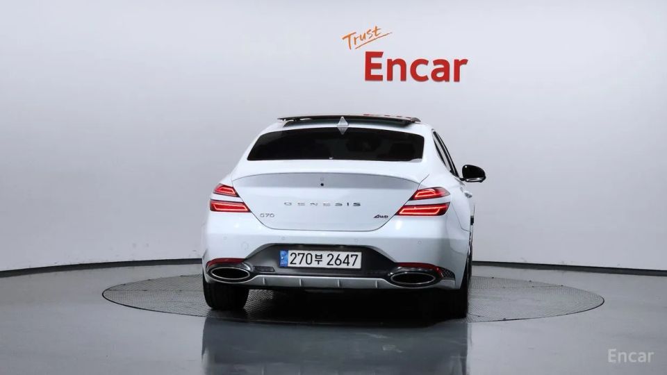 Genesis G70