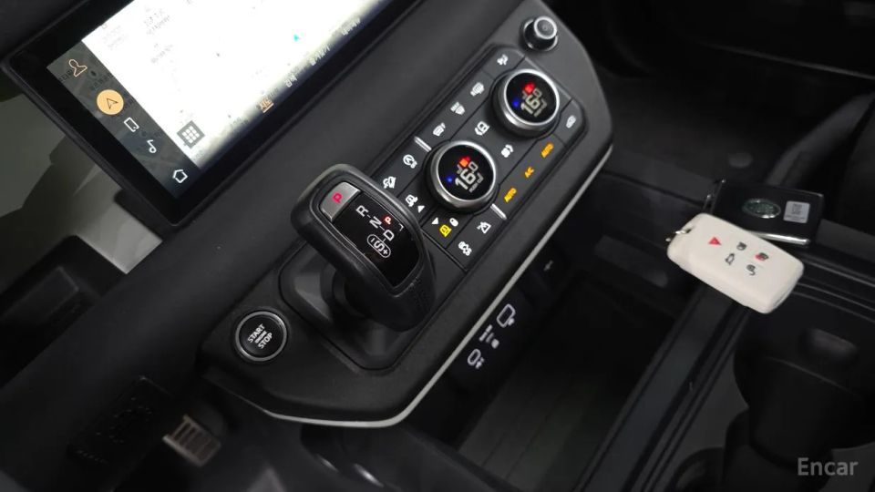 Land Rover Defender