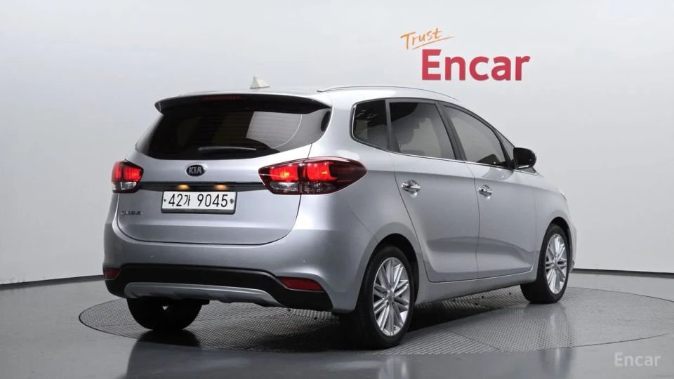 Kia Carens