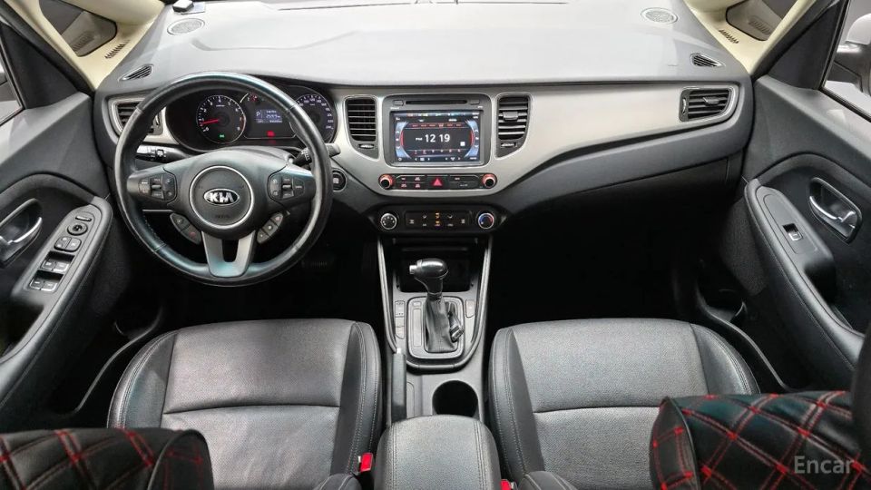 Kia Carens
