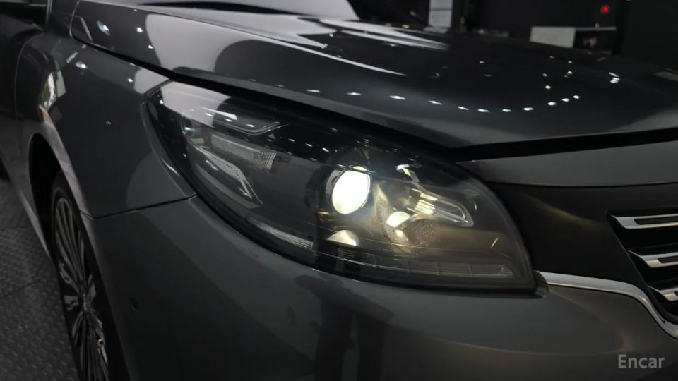 Renault-KoreaSamsung SM7
