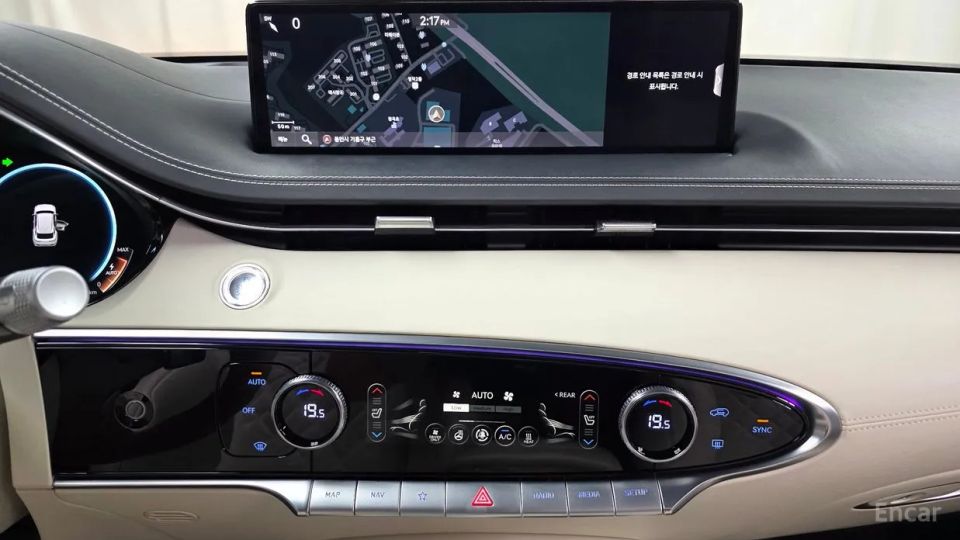 Genesis GV70