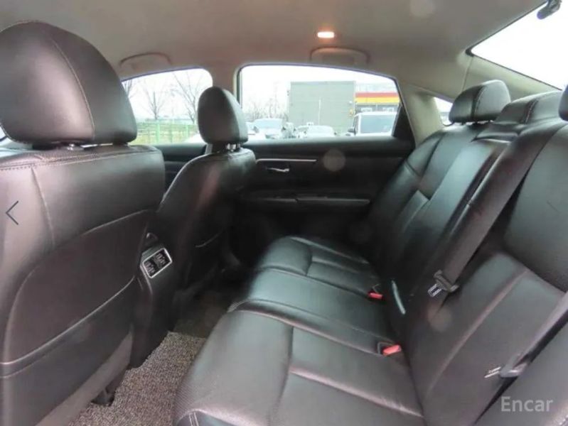 Nissan altima