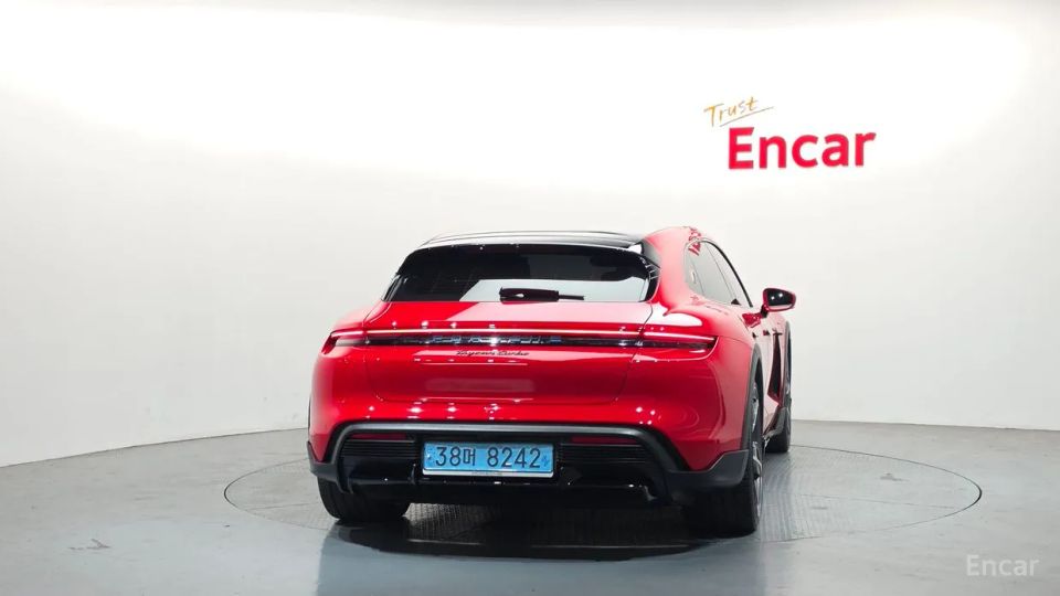 Porsche Taycan
