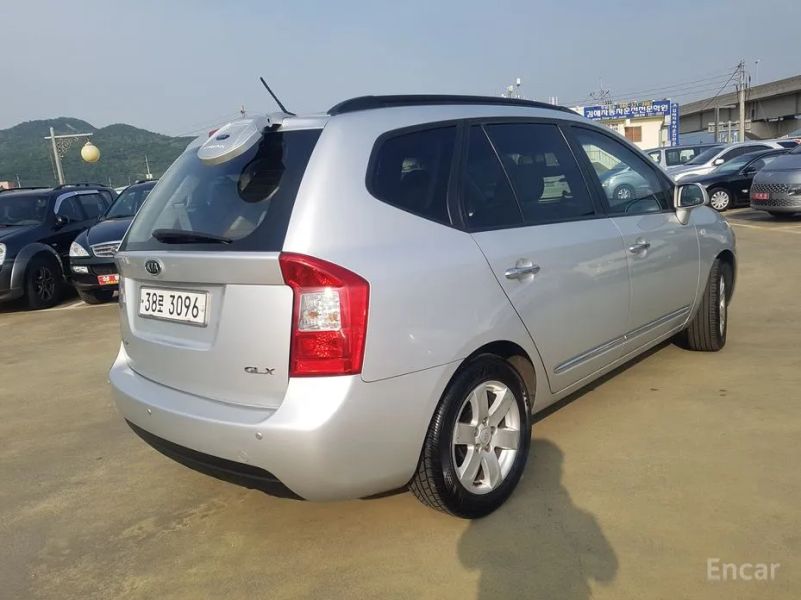 Kia Carens