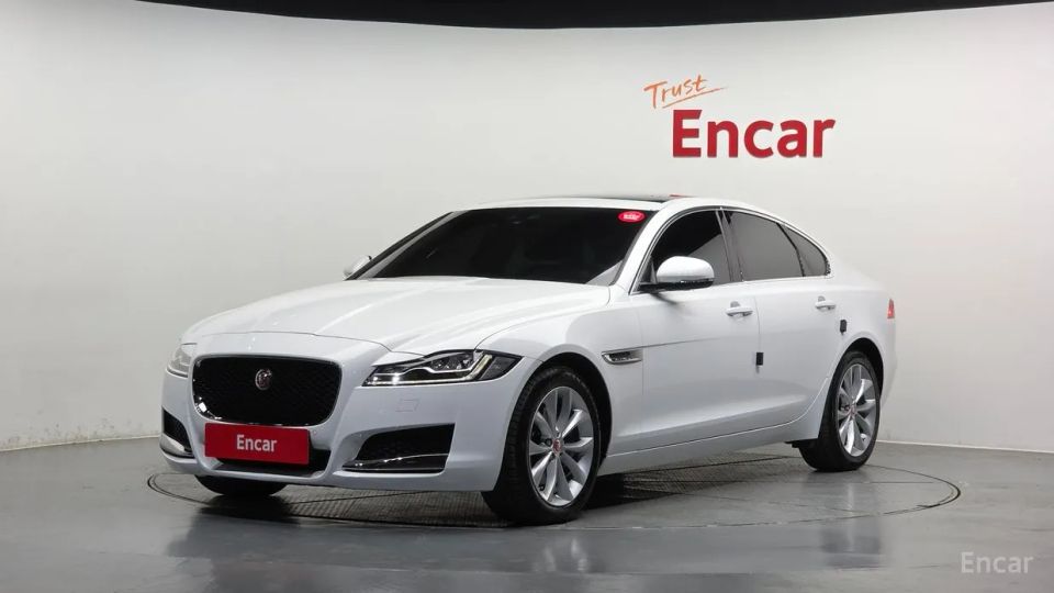 Jaguar xf
