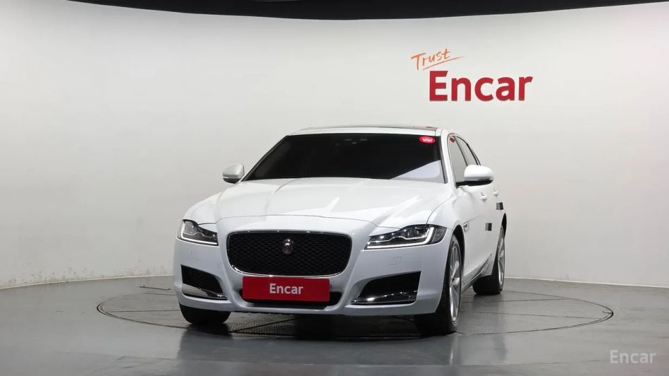 Jaguar xf