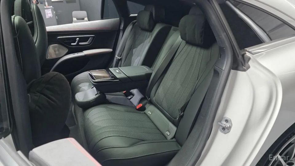 Mercedes-Benz EQS