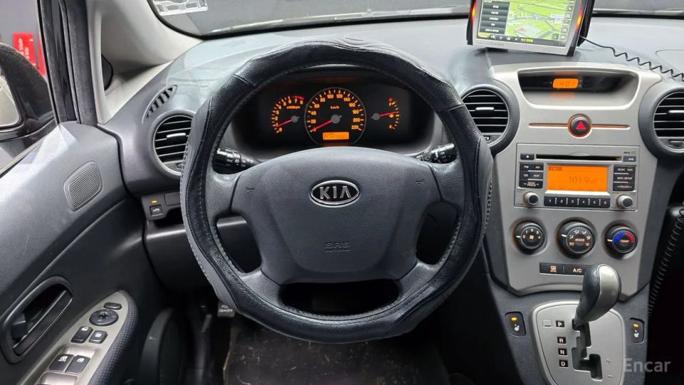 Kia Carens