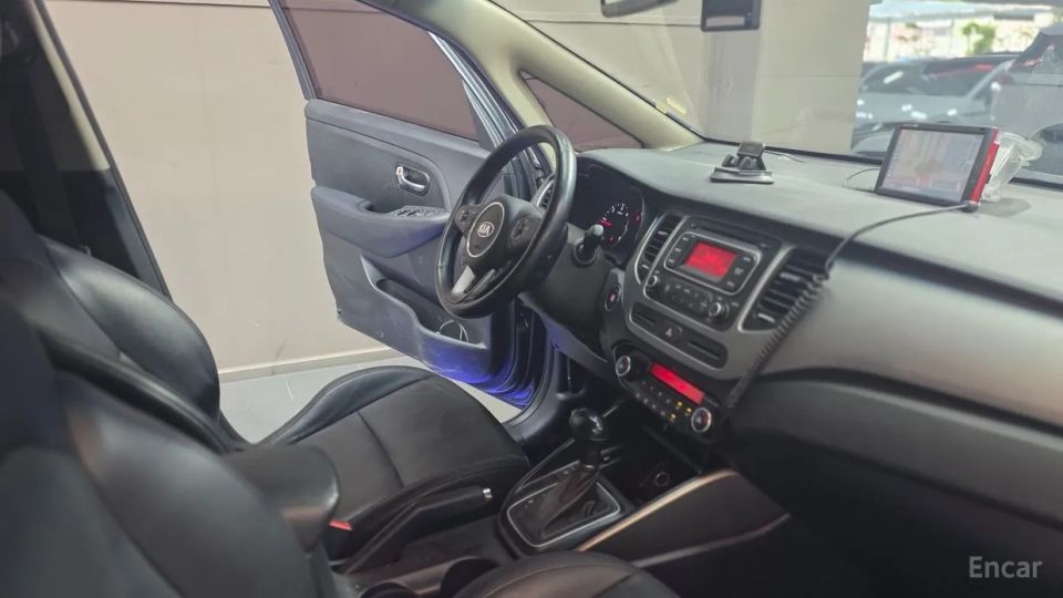 Kia Carens