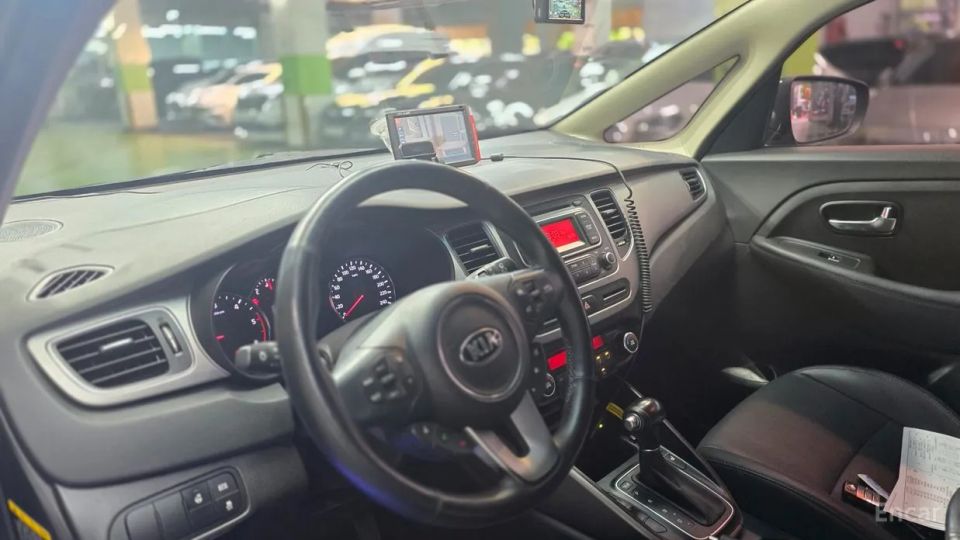Kia Carens