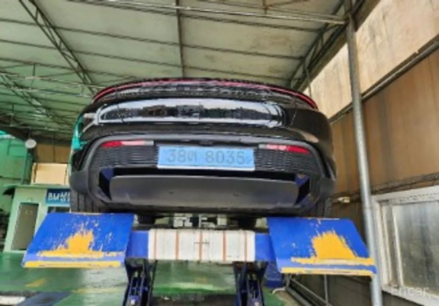 Porsche Taycan