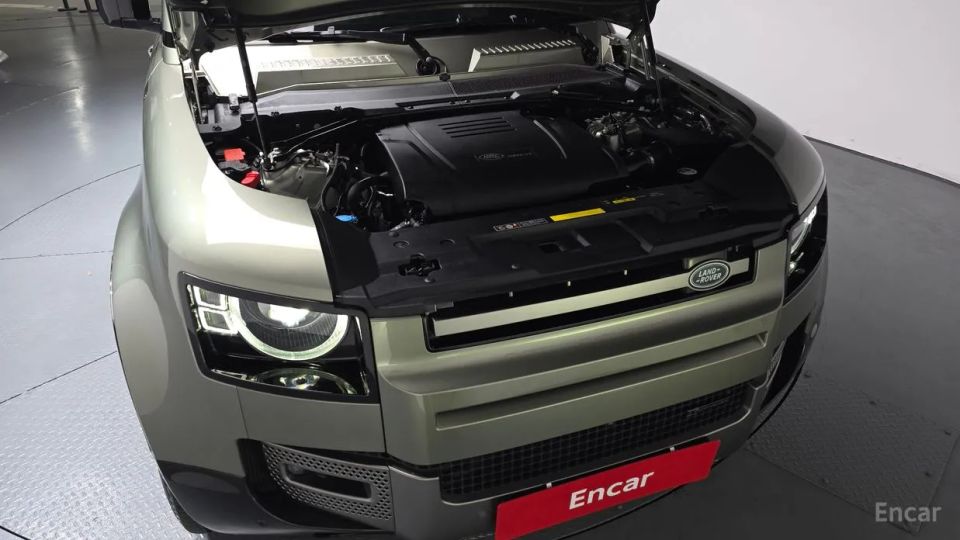 Land Rover Defender