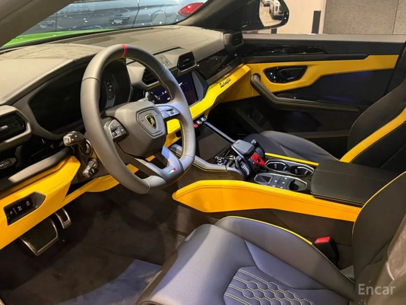 Lamborghini urus