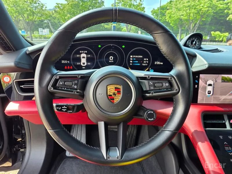 Porsche Taycan