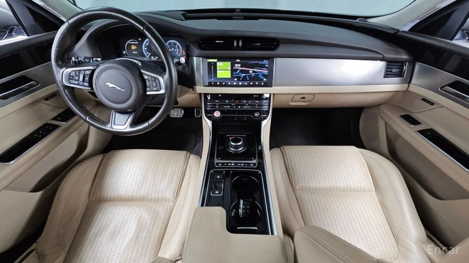 Jaguar xf